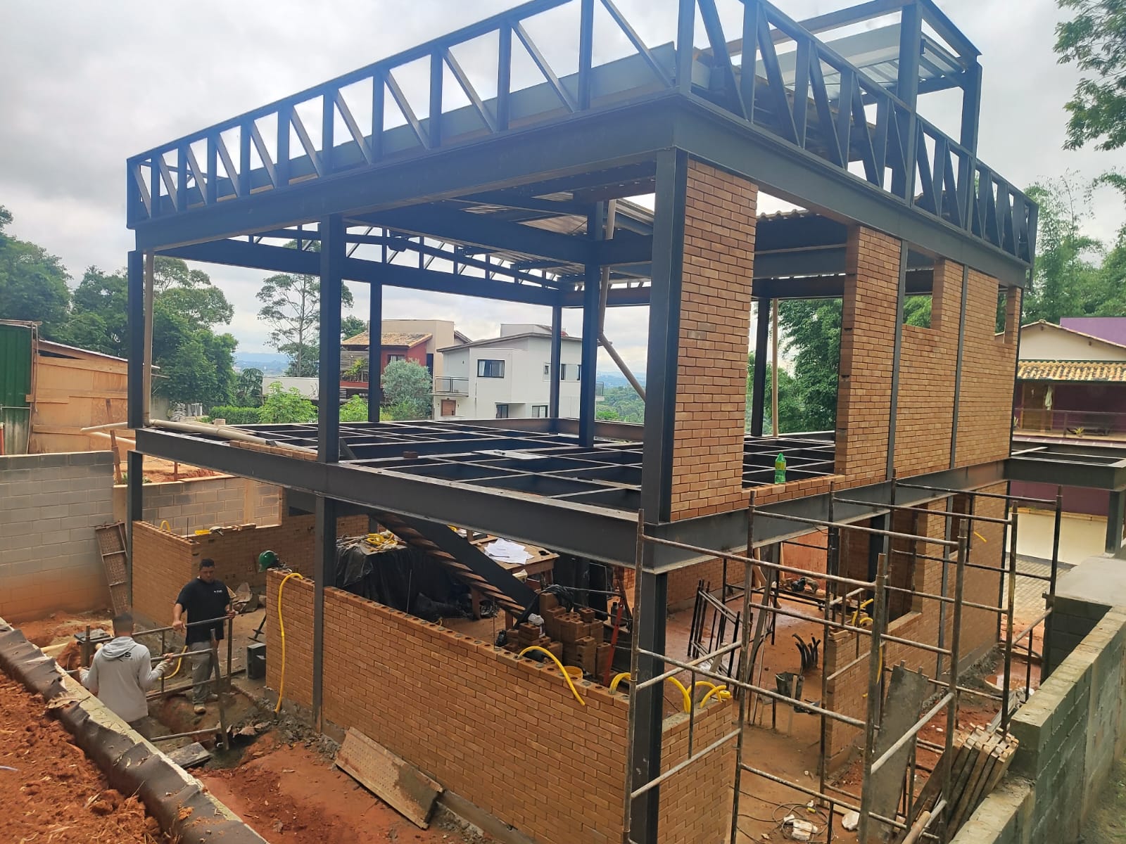 Infraestrutura metálica de alta resistência